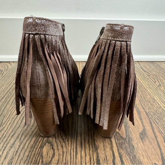 Ariat Unbrindled Layla metallic fringe western boots size 8 - Picture 6 of 8